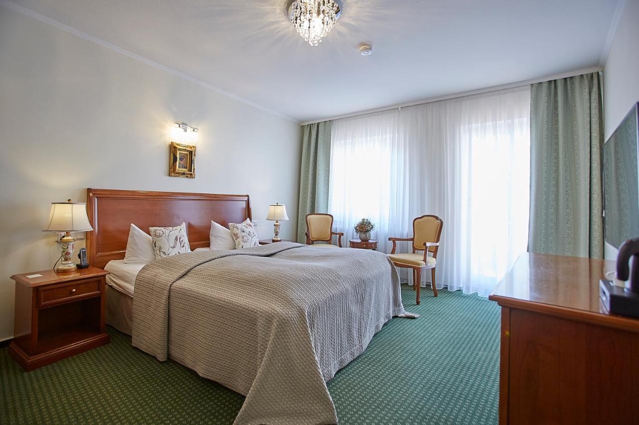 Beek By Anna Hotel 3*